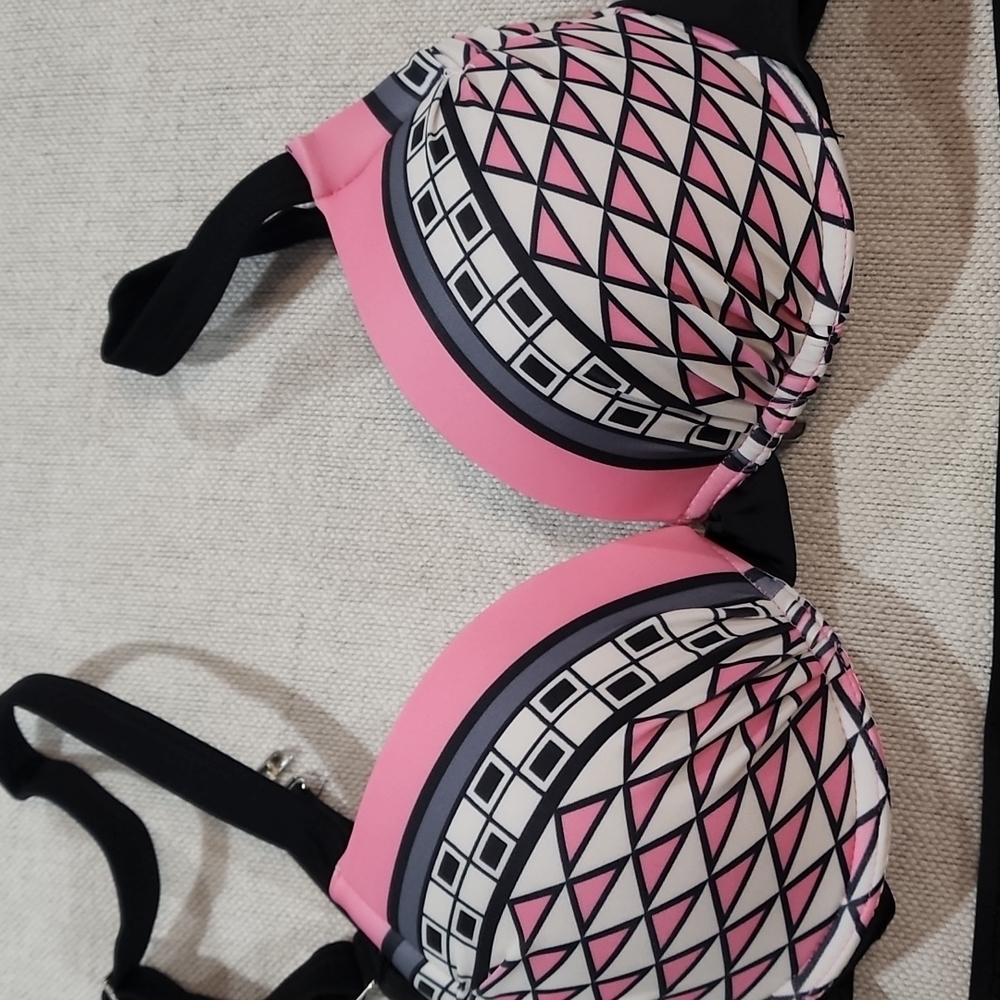 Swim Suit - Picture 3 of 5